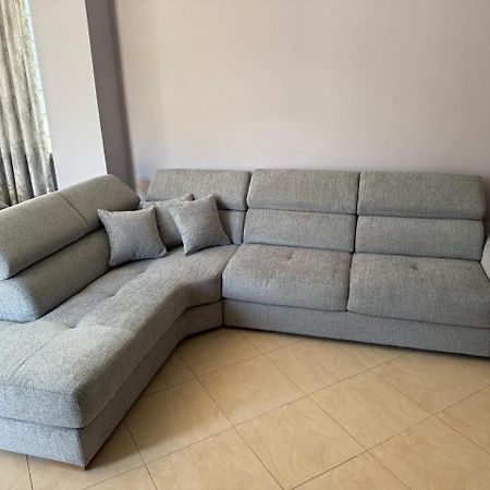Sea Scape Apartment Vlore Bagian luar foto