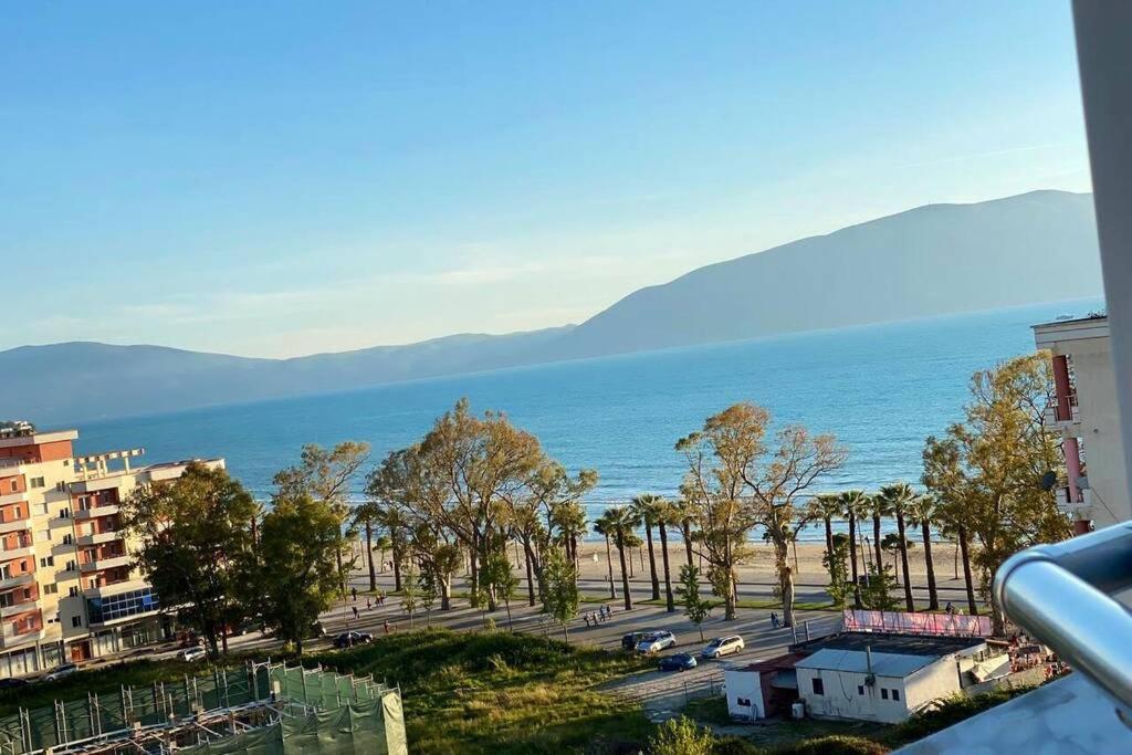 Sea Scape Apartment Vlore Bagian luar foto