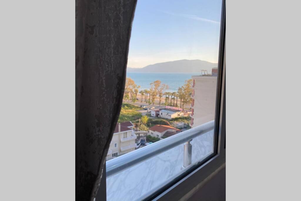 Sea Scape Apartment Vlore Bagian luar foto