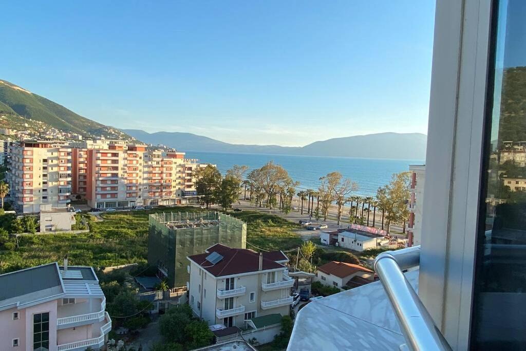 Sea Scape Apartment Vlore Bagian luar foto